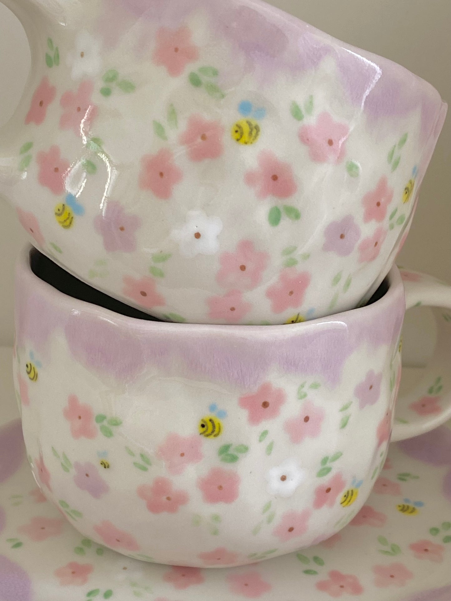 Dreamy Daises mug & saucer set 💐🐝