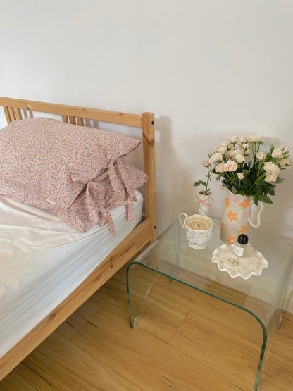 Candied Daisy Pillowcase with ribbon ties